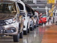 Нераспроданные остатки автомобилей Lada достигли 100 тыс. ед.